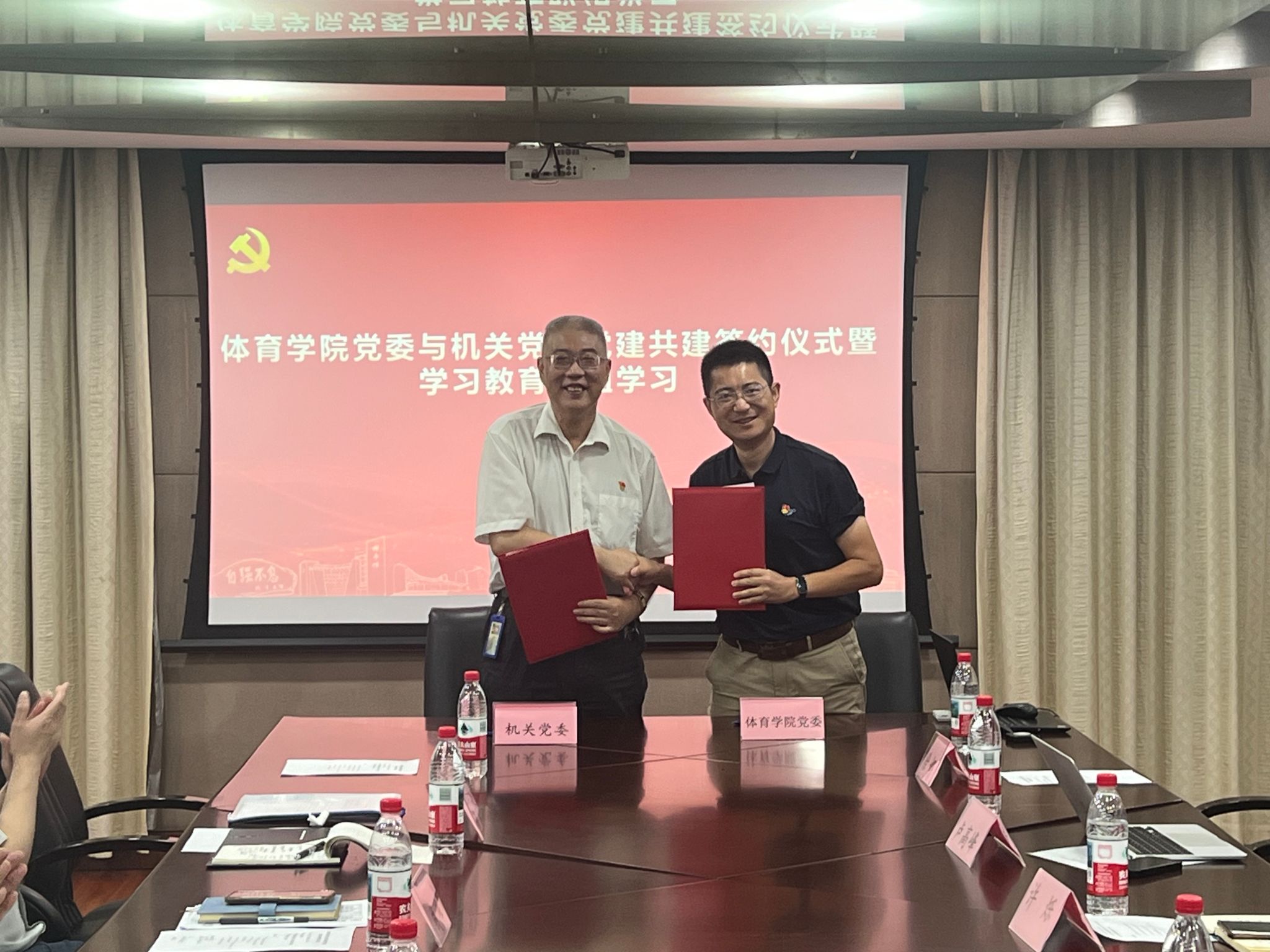 a8330527e052fc490f11da6aed2e264.jpg a8330527e052fc490f11da6aed2e264.jpg